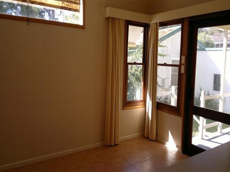 32 Harbour Street, Bateau Bay NSW 2261