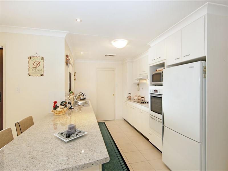 35 Murrumbidgee Crescent, Bateau Bay NSW 2261