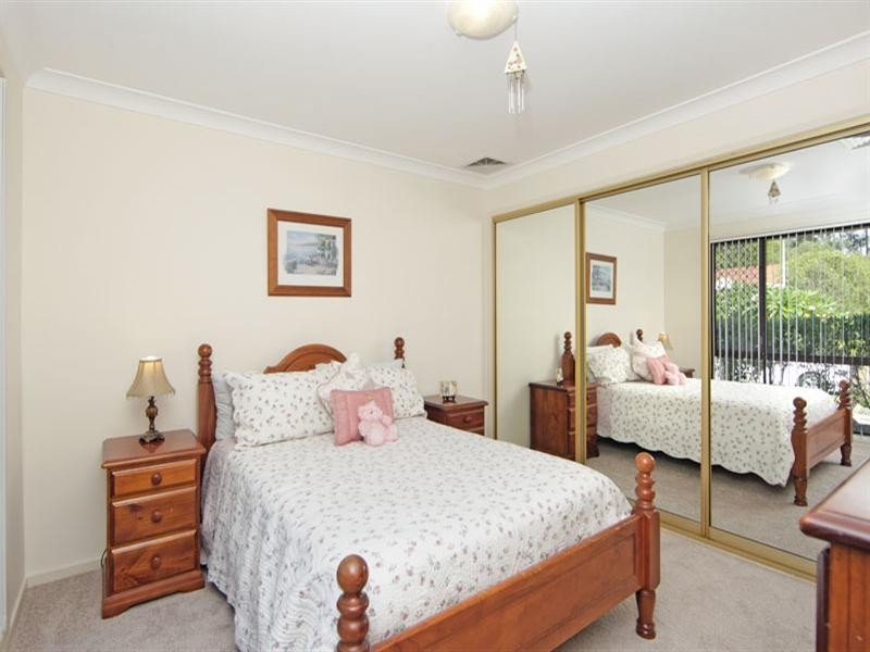 35 Murrumbidgee Crescent, Bateau Bay NSW 2261