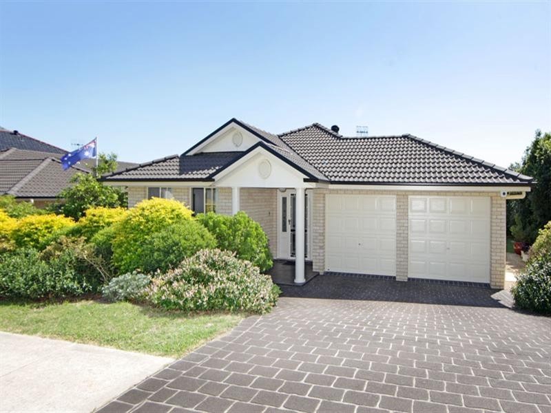 16 Bataan Circuit, Bateau Bay NSW 2261