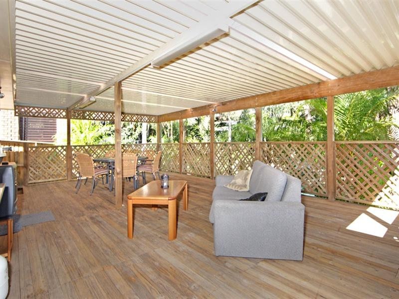 17 Keats Avenue, Bateau Bay NSW 2261