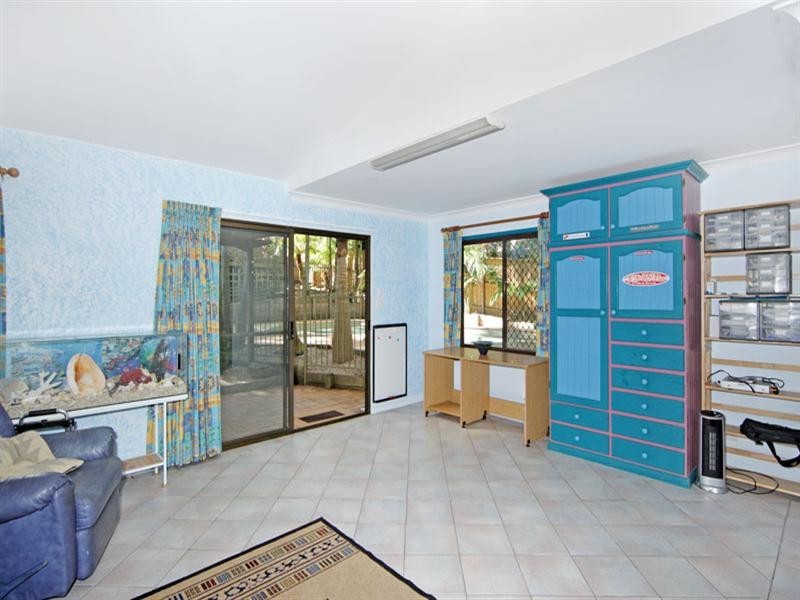 17 Keats Avenue, Bateau Bay NSW 2261