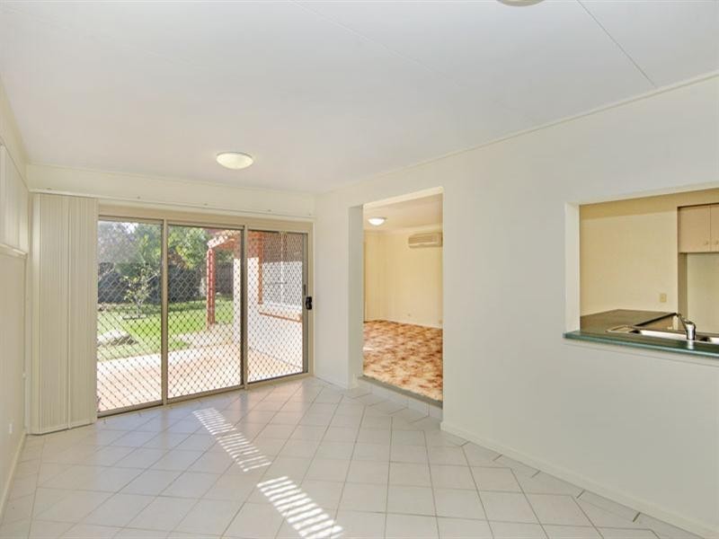 15 Castlereagh Crescent, Bateau Bay NSW 2261