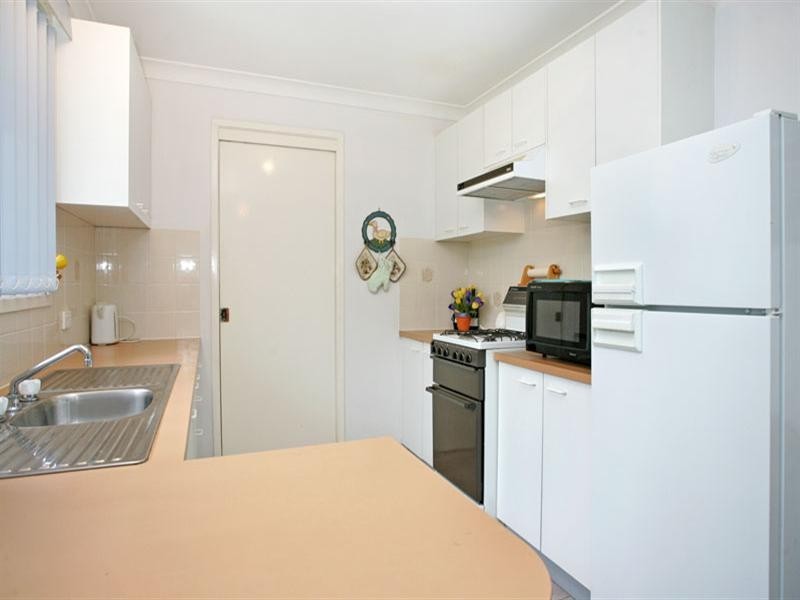 20 Debra Anne Drive, Bateau Bay NSW 2261