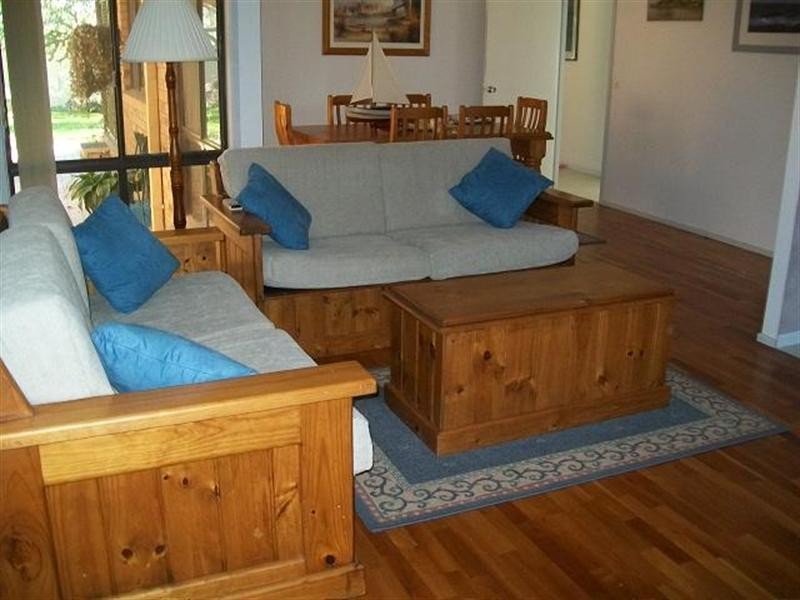 9 Bosun Close, Bateau Bay NSW 2261