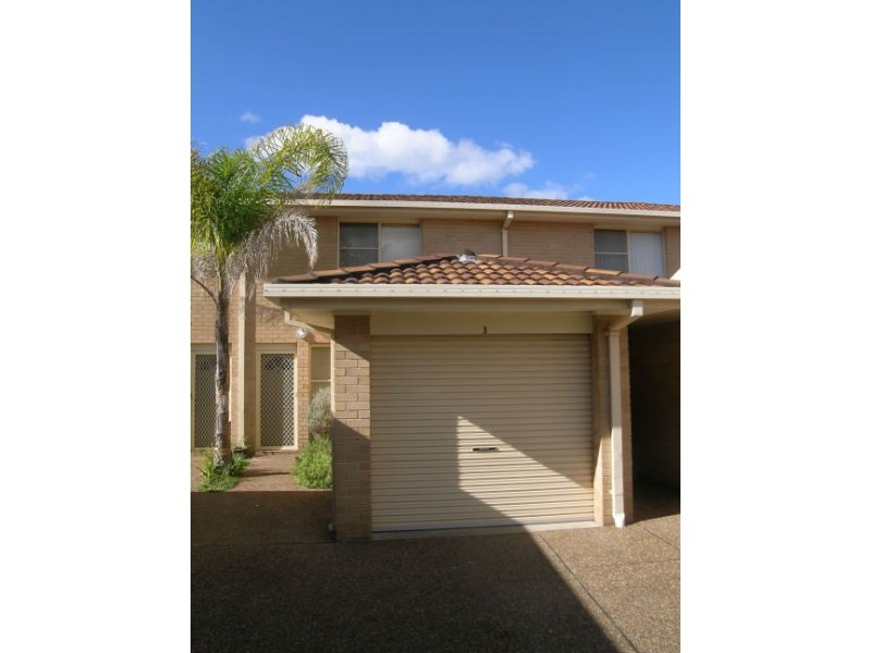 3/10 Richmond Close, Bateau Bay NSW 2261