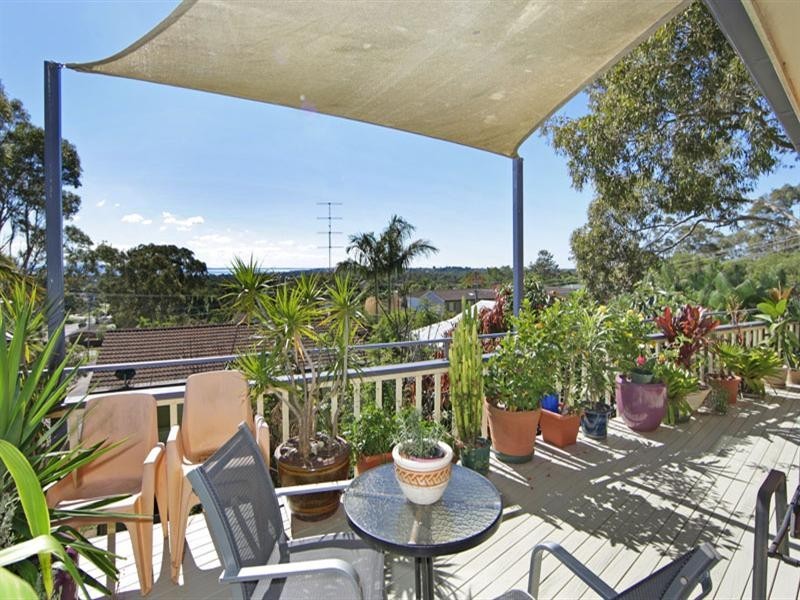 1 Jonathon Close, Bateau Bay NSW 2261