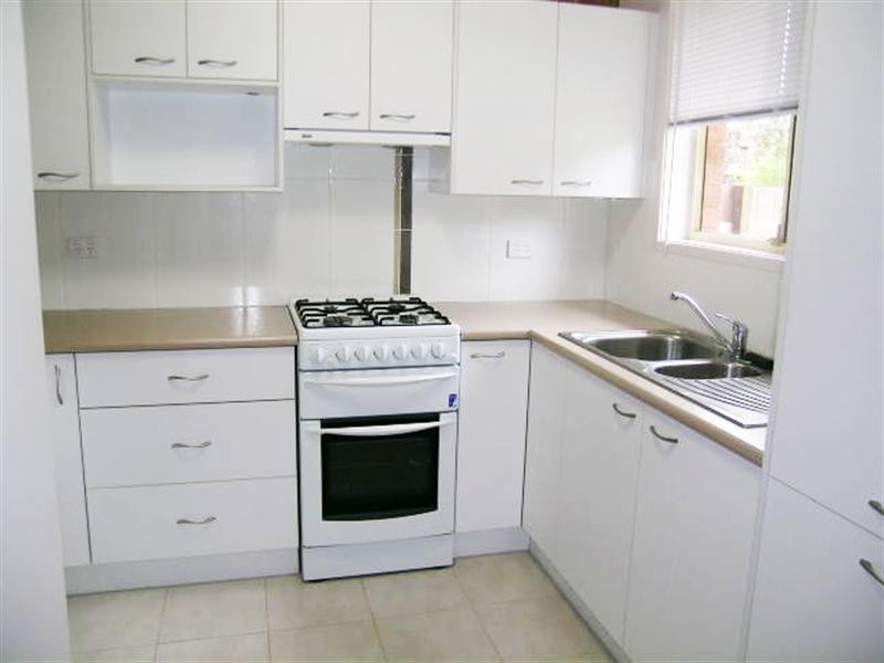 18/1 Hobbs Close, Bateau Bay NSW 2261