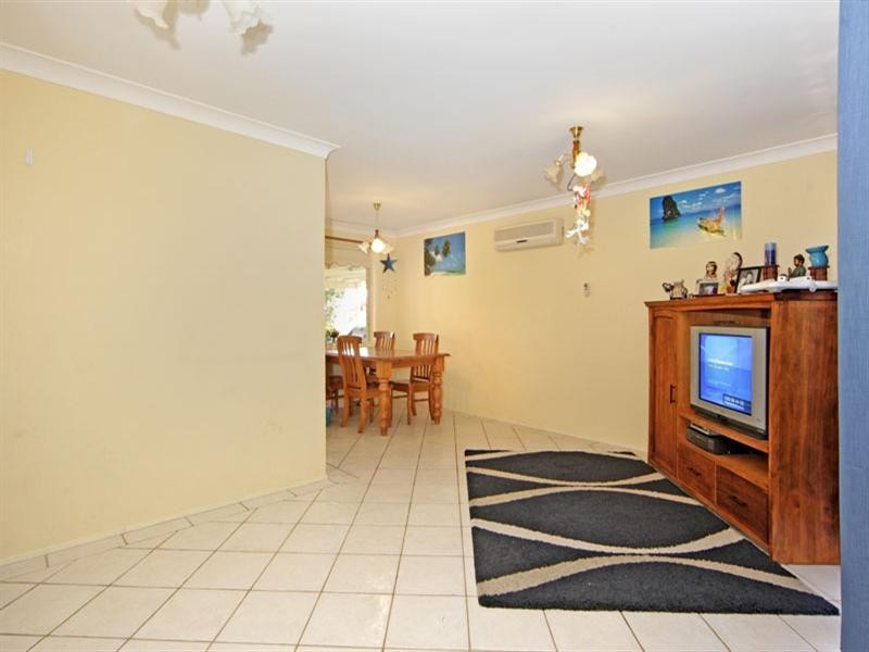 197 Cresthaven Avenue, Bateau Bay NSW 2261