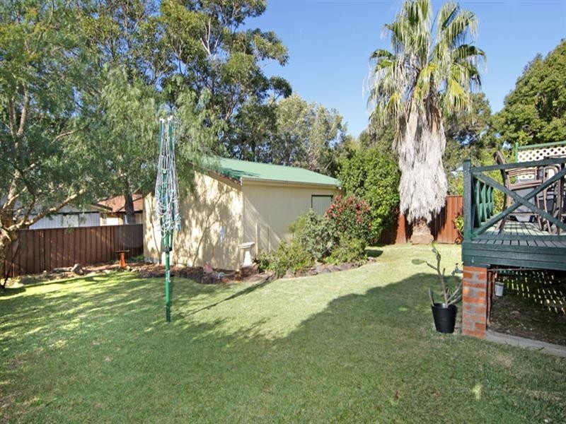 492 The Entrance Road, Bateau Bay NSW 2261