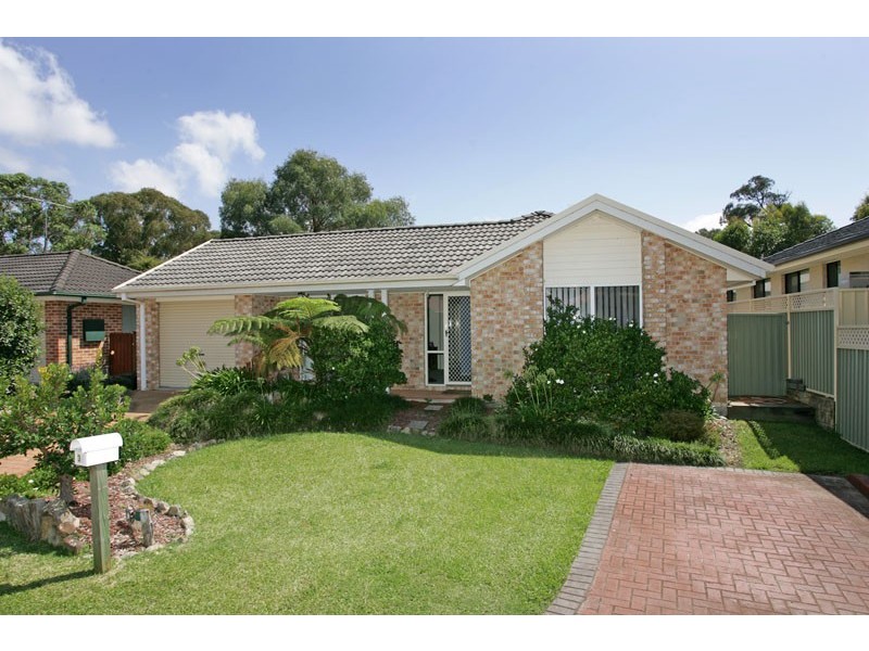 3 Carrington Close, Berkeley Vale NSW 2261