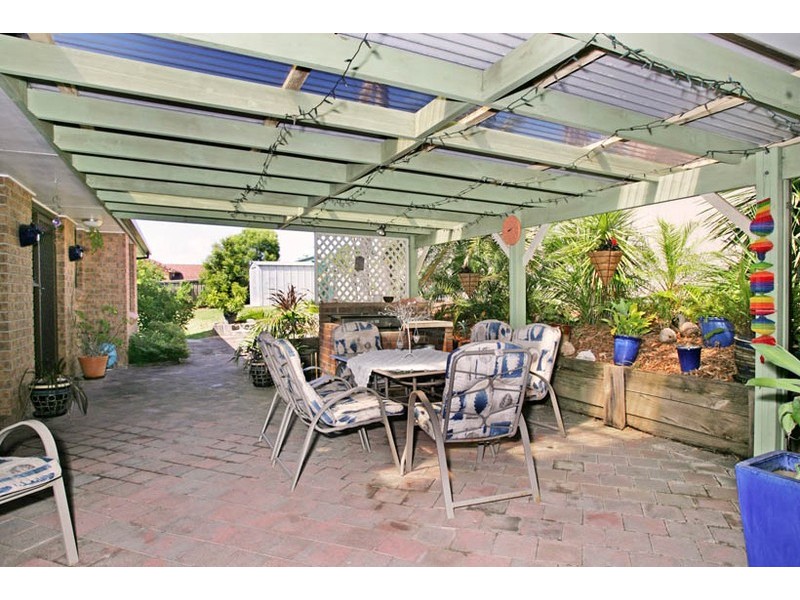 6 Mossman Avenue, Bateau Bay NSW 2261