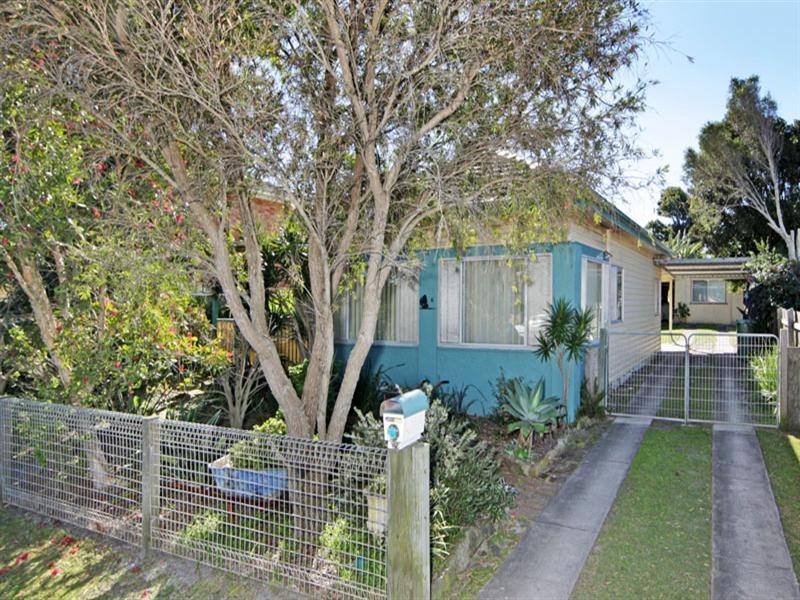 6 Yethonga Avenue, Blue Bay NSW 2261