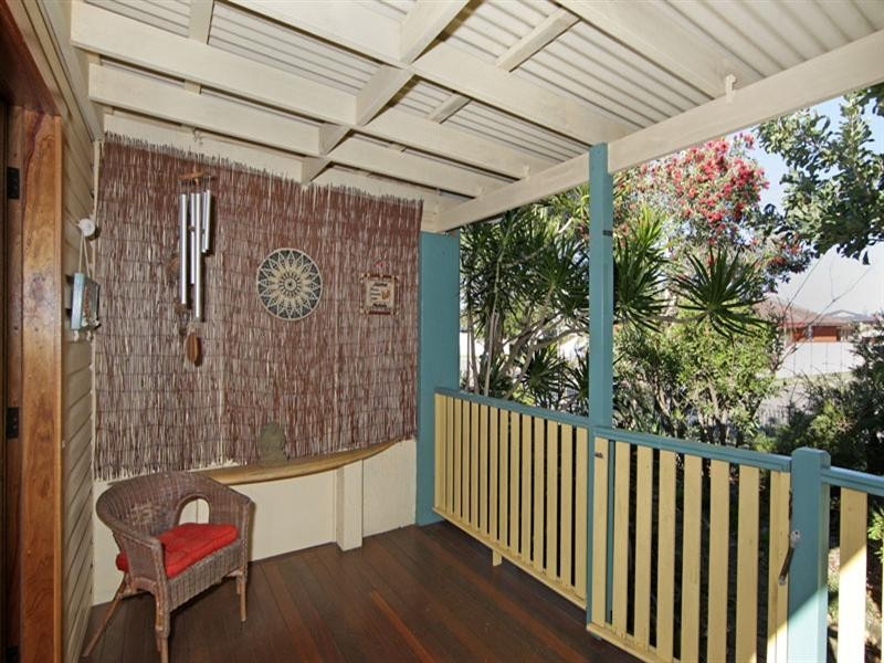 6 Yethonga Avenue, Blue Bay NSW 2261