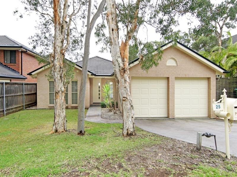 25 Passage Road, Bateau Bay NSW 2261