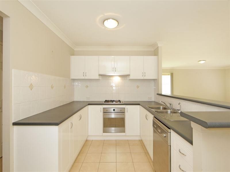 25 Passage Road, Bateau Bay NSW 2261