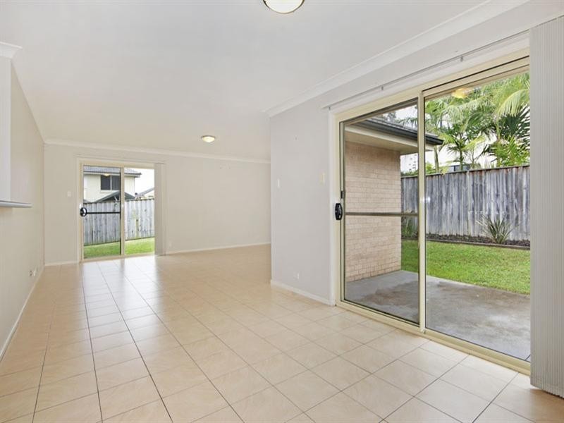 25 Passage Road, Bateau Bay NSW 2261