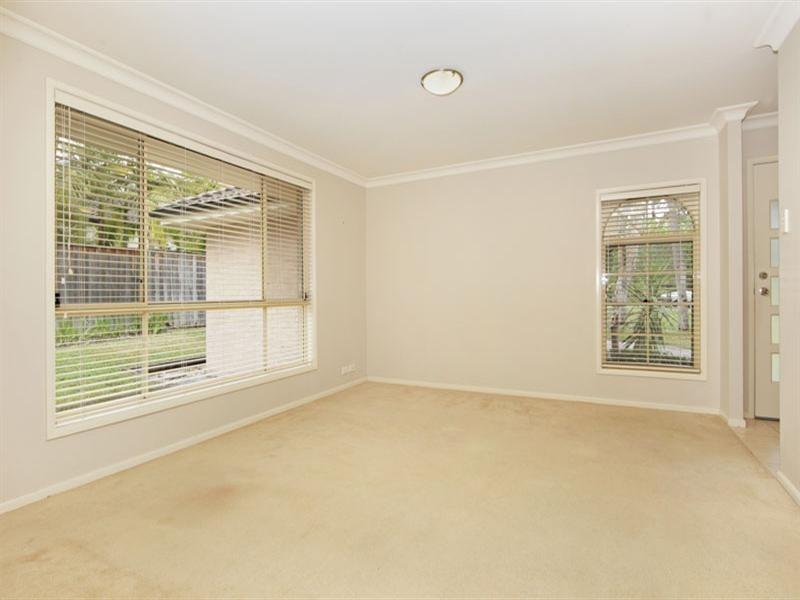 25 Passage Road, Bateau Bay NSW 2261