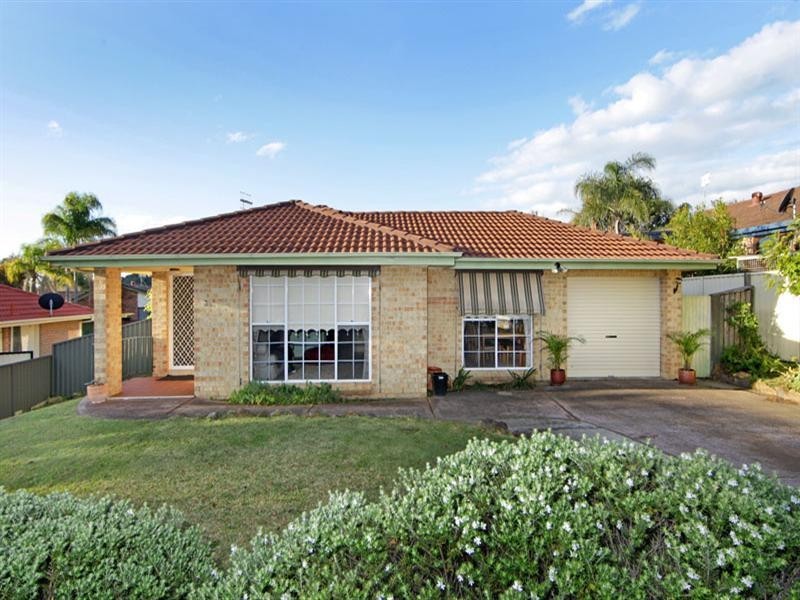 3 Lamb Close, Bateau Bay NSW 2261