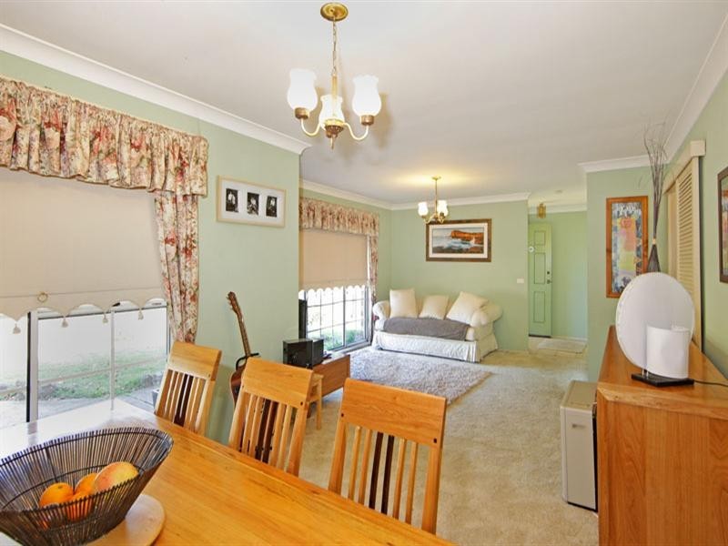 3 Lamb Close, Bateau Bay NSW 2261
