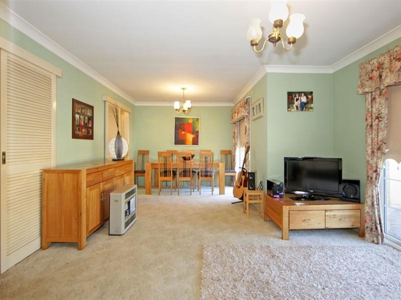 3 Lamb Close, Bateau Bay NSW 2261