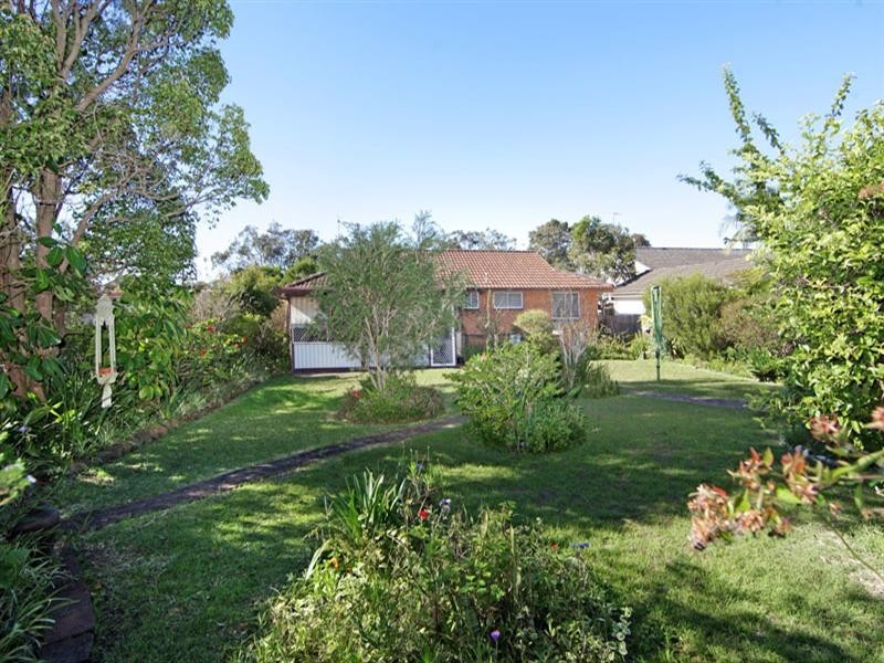13 Macarthur Street, Killarney Vale NSW 2261