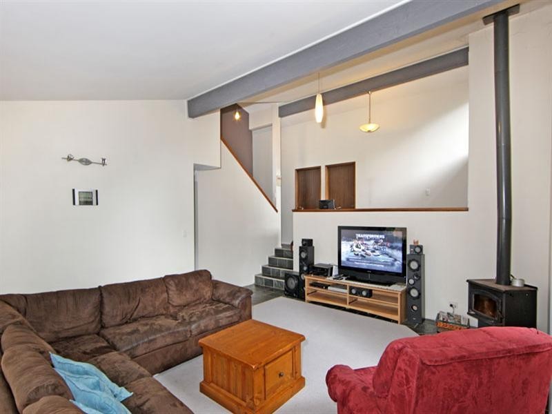 23 Kilkenny Parade, Berkeley Vale NSW 2261