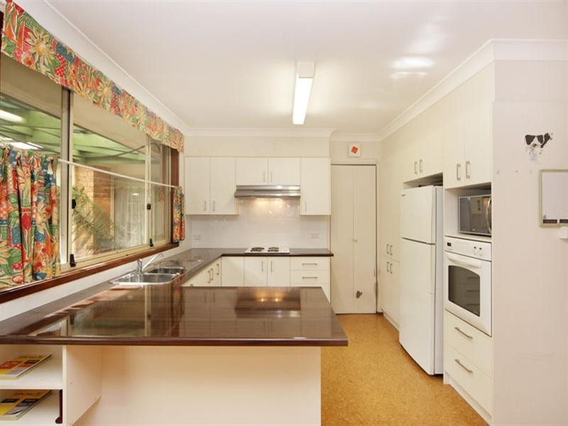 9 Sirius Avenue, Bateau Bay NSW 2261