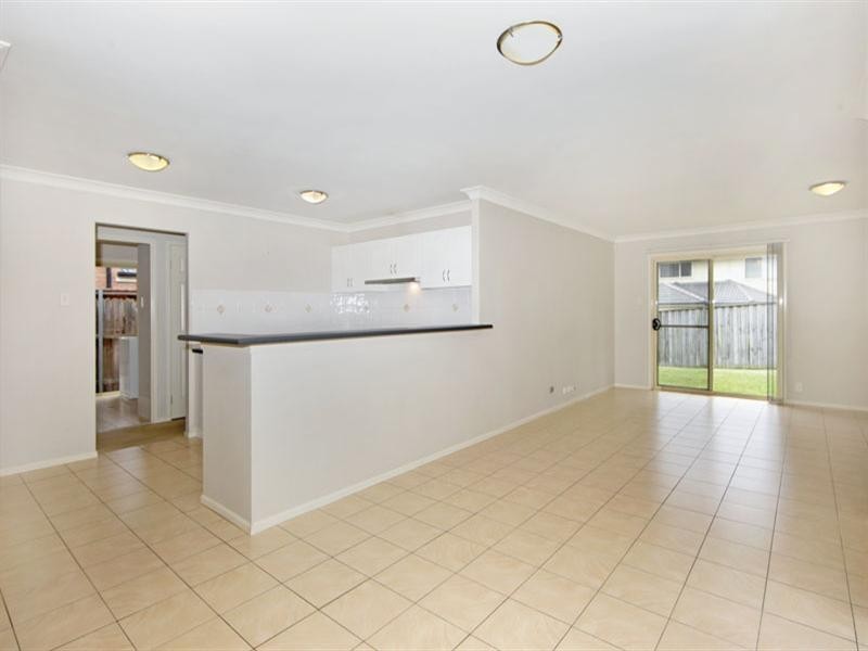 25 Passage Way, Bateau Bay NSW 2261