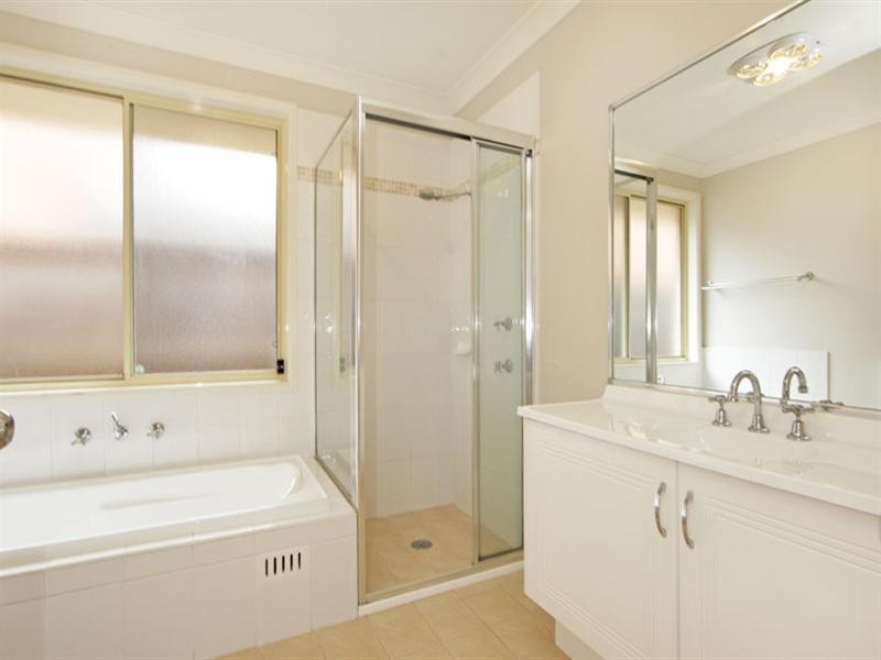 25 Passage Way, Bateau Bay NSW 2261