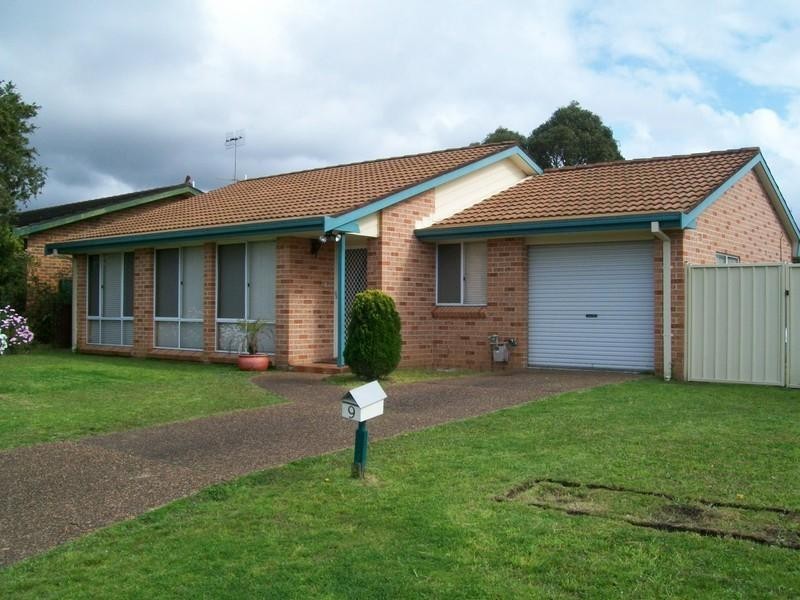 9 Sir Joseph Banks Drive, Bateau Bay NSW 2261