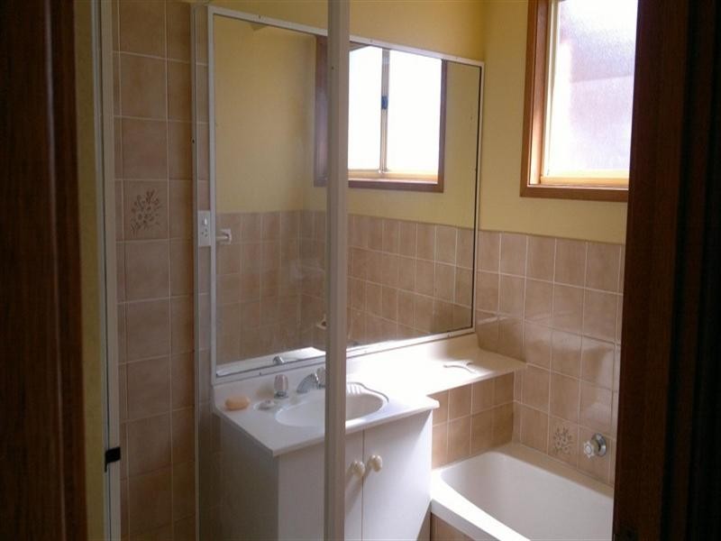 7 Lamb Close, Bateau Bay NSW 2261