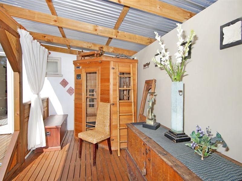 23 Reserve Drive, Bateau Bay NSW 2261