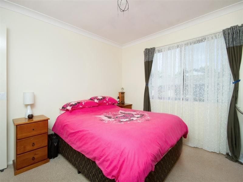 9 Platypus Road, Berkeley Vale NSW 2261