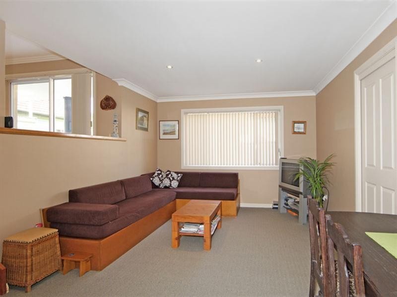 32 Lakeside Parade, The Entrance NSW 2261