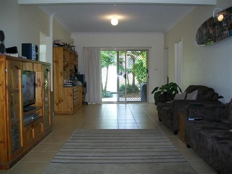 718 The Entrance Road, Bateau Bay NSW 2261