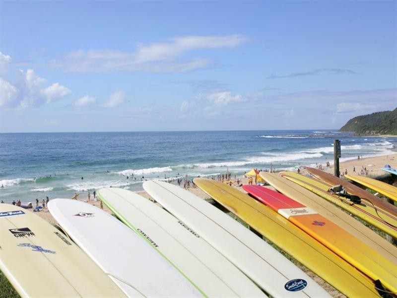 1 Bias Avenue, Bateau Bay NSW 2261