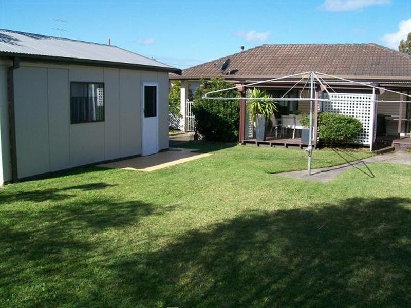 67 Flinders Avenue, Killarney Vale NSW 2261