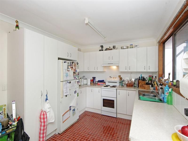 181 Bateau Bay Road, Bateau Bay NSW 2261