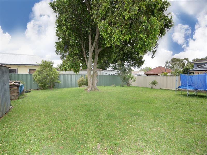 181 Bateau Bay Road, Bateau Bay NSW 2261