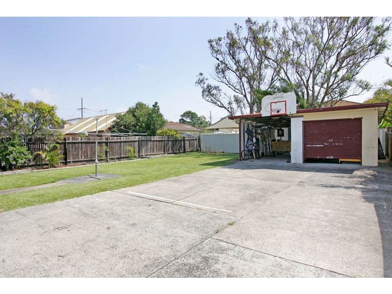 69 Flinders Avenue, Killarney Vale NSW 2261