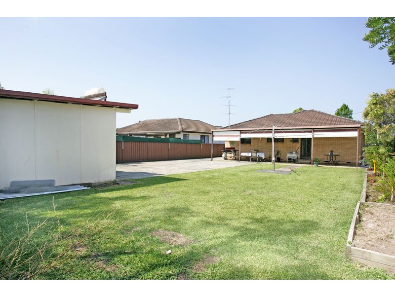 69 Flinders Avenue, Killarney Vale NSW 2261