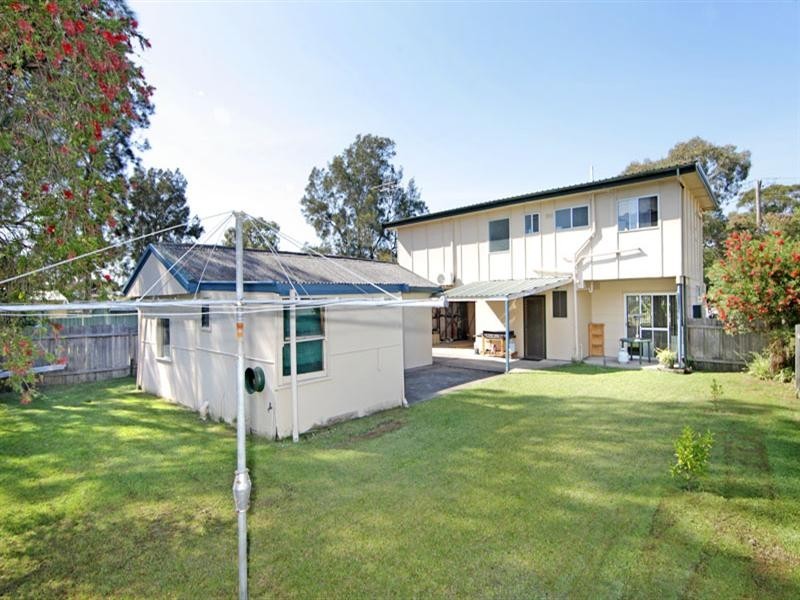 25 Black Swan Street, Berkeley Vale NSW 2261