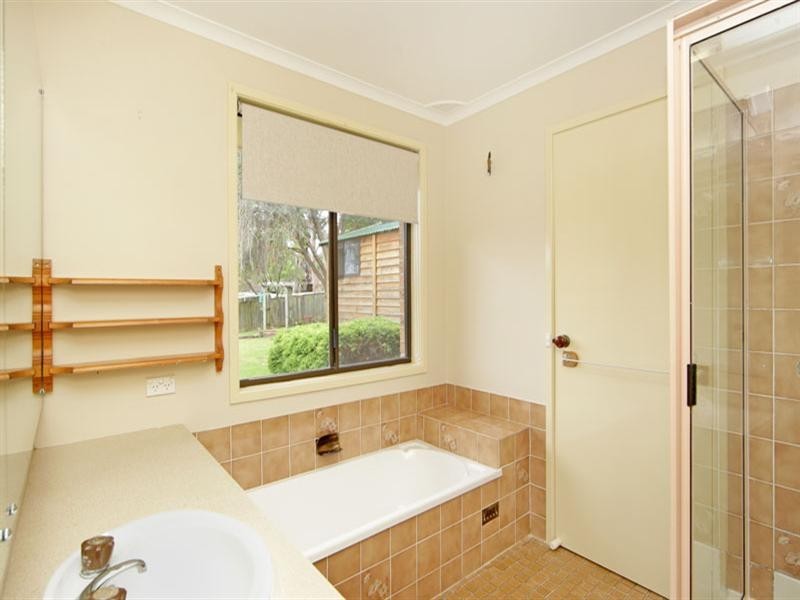 22 Premier Way, Bateau Bay NSW 2261