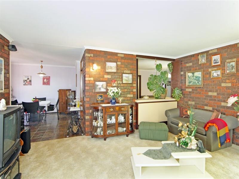 2 Waikiki Close, Killarney Vale NSW 2261