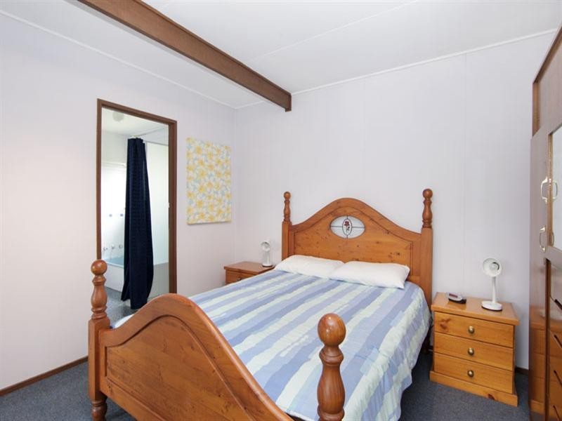 5 Harbour Street, Bateau Bay NSW 2261