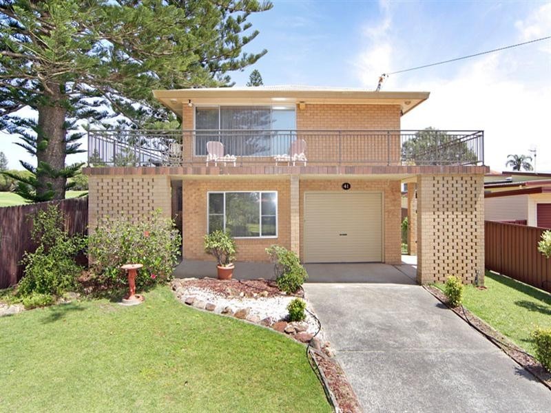 41 Waterview Street, Shelly Beach NSW 2261