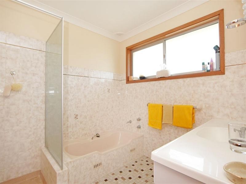 41 Waterview Street, Shelly Beach NSW 2261