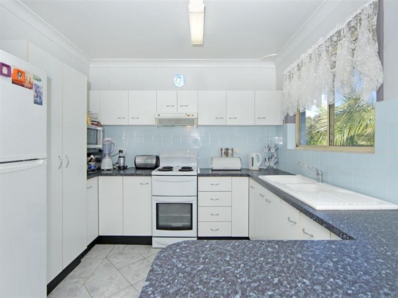 2 Grandview Street, Shelly Beach NSW 2261
