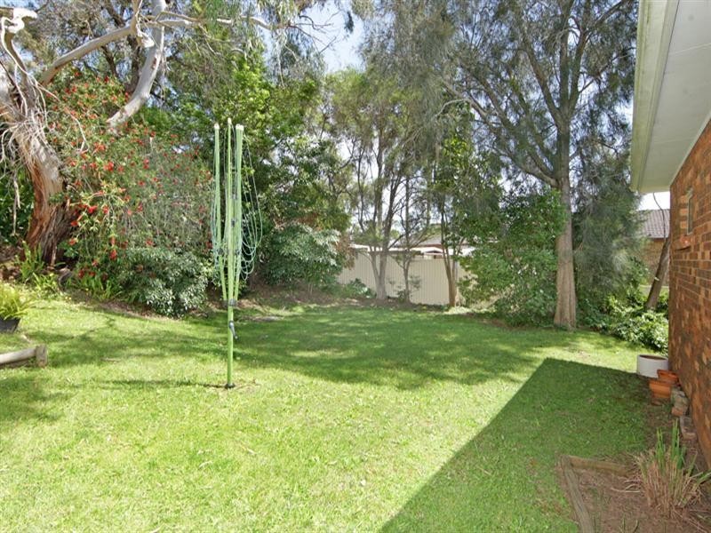 17 Margherita Avenue, Bateau Bay NSW 2261
